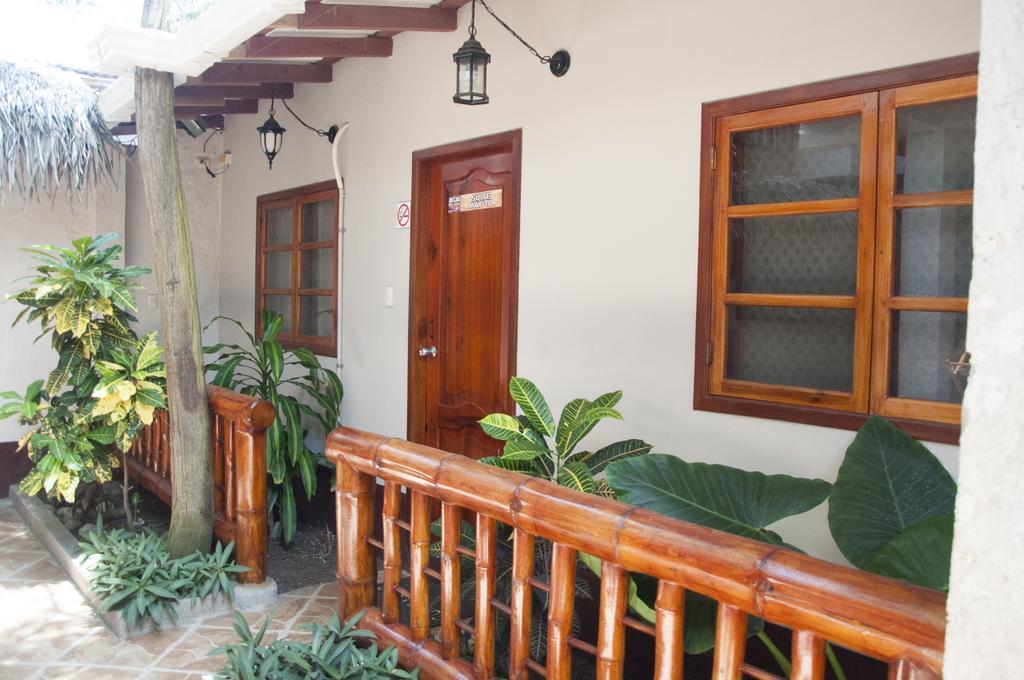 Hotel Susibon Olon Bagian luar foto